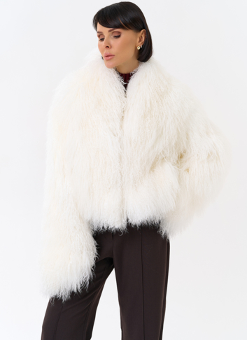 Белая шуба из ламы