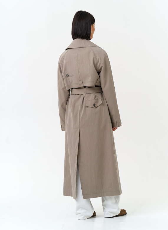 Женский длинный плащ с поясом