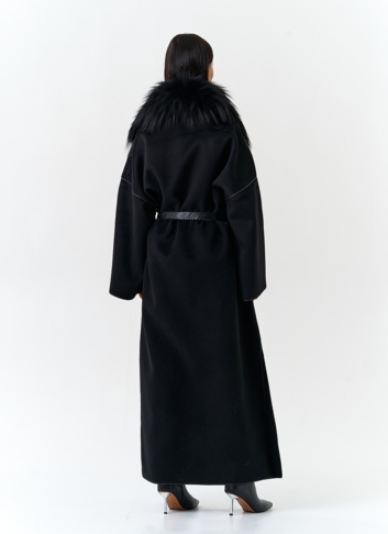 Женское длинное пальто с отделкой из меха лисы