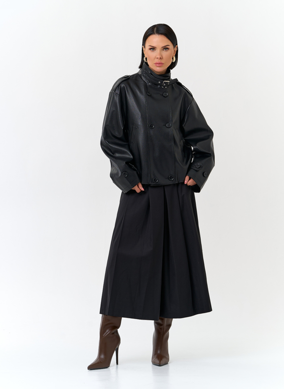 Женская куртка из эко кожи черного цвета