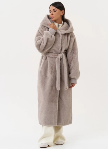 Женская шуба из эко меха с капюшоном