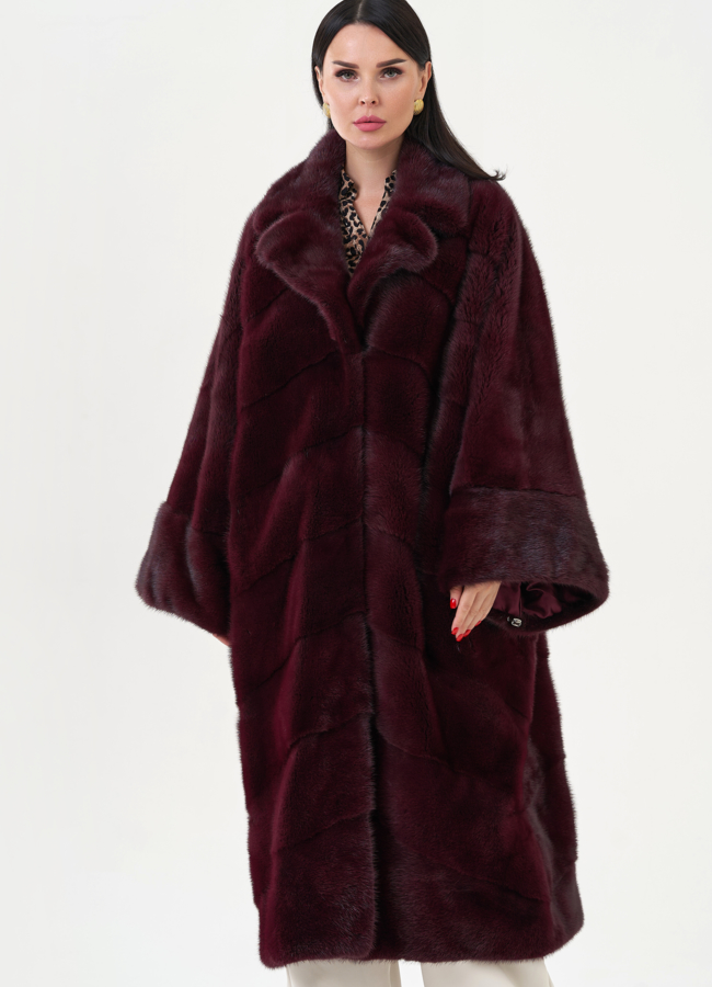 Шуба из меха норки бордового цвета модель № 24707 в рассрочку