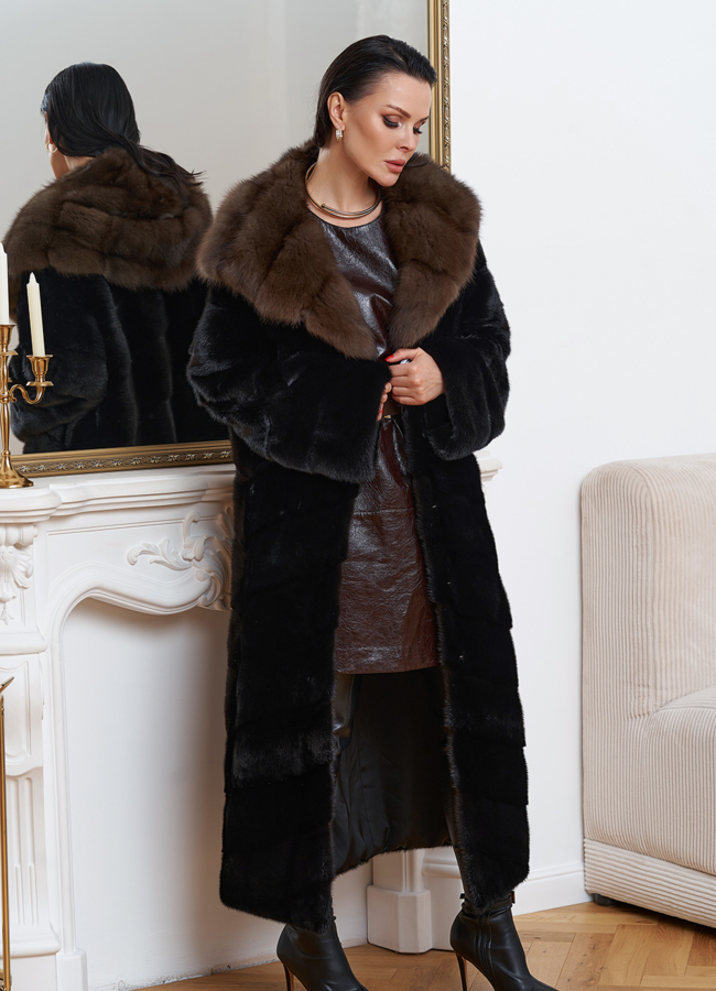 фото Шуба из норки с капюшоном из меха куницы модель № 26641