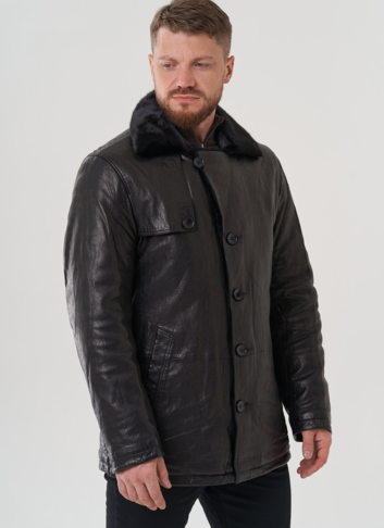 Мужская куртка из натуральной кожи черного цвета 