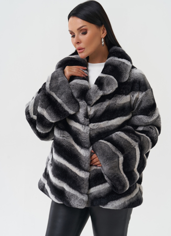 Женская шуба из меха кролика