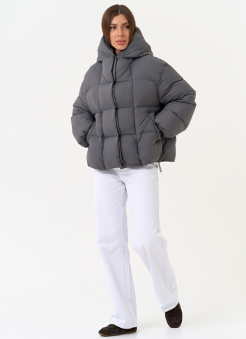Короткий пуховик с трикотажной манишкой
