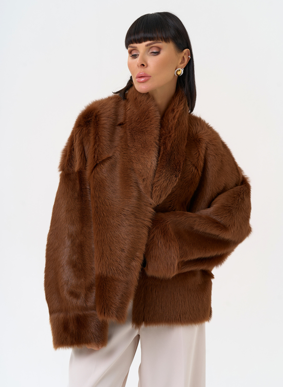 Яркая натуральная дубленка