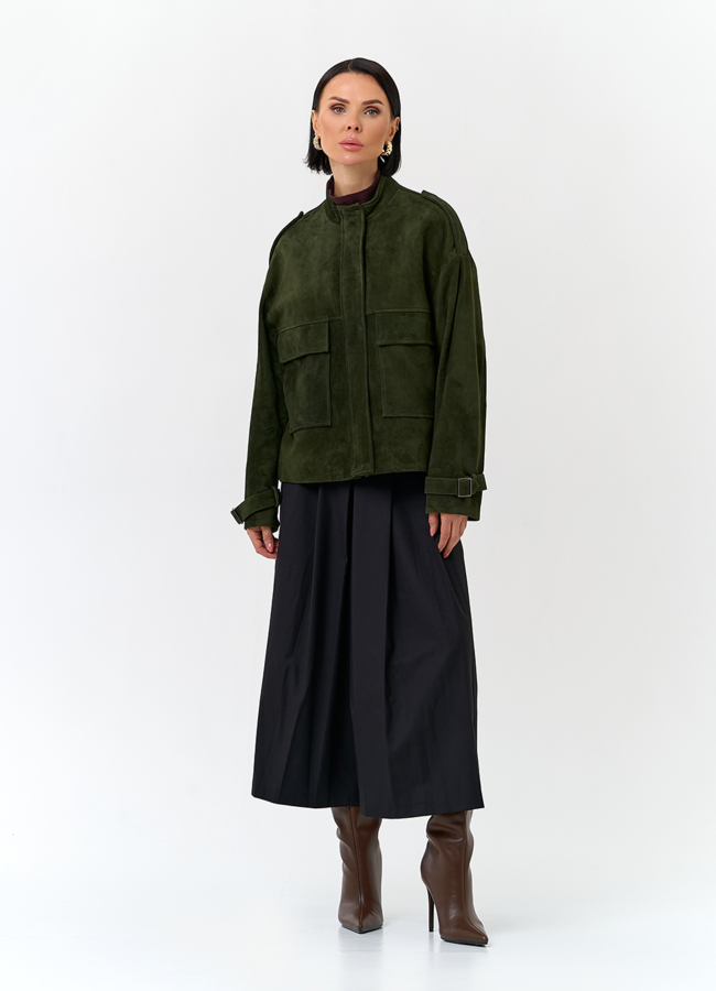 Женская куртка из натуральной замши зеленого цвета модель № 32727 в кредит