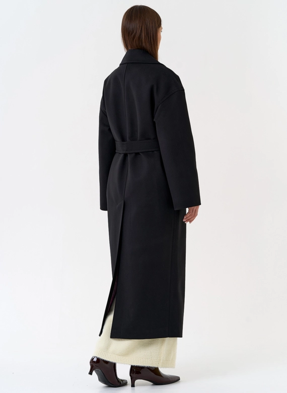 Женское длинное пальто с английским воротником