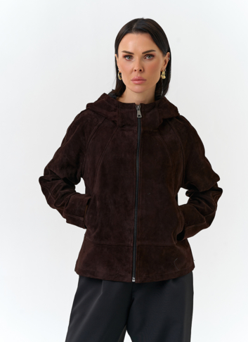 Женская куртка из натуральной замши с капюшоном Женская куртка из натуральной замши с капюшоном