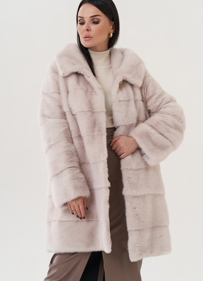 Шуба из норки с капюшоном  модель № 24957 универмаг малина