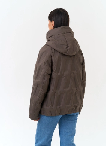Женская куртка с капюшоном