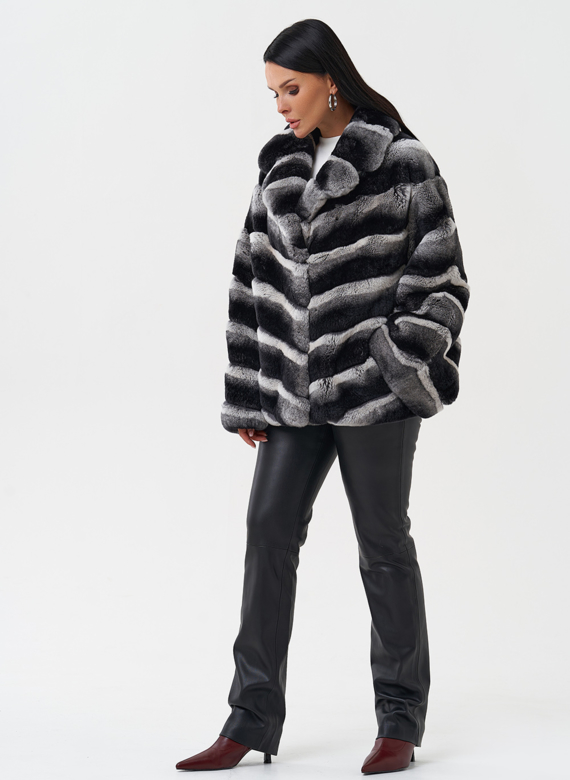 Женская шуба из меха кролика