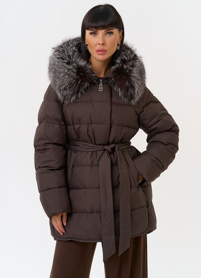 Женский пуховик с капюшоном из меха чернобурки модель № 31516 меха малина