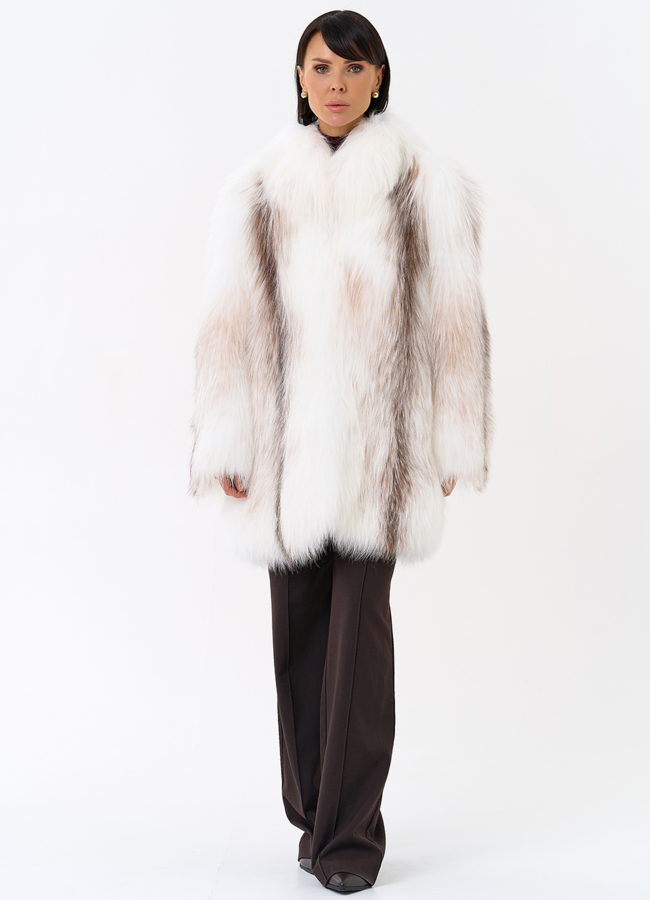 Белая шуба из лисы модель № 32009 универмаг малина