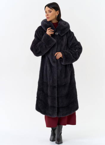 Шуба из меха норки с капюшоном