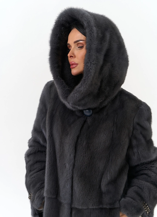 Женская шуба из меха норки с капюшоном модель № 32108 универмаг малина