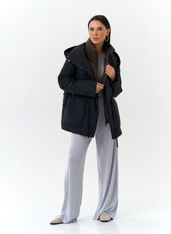 Женская куртка с контрастным воротником