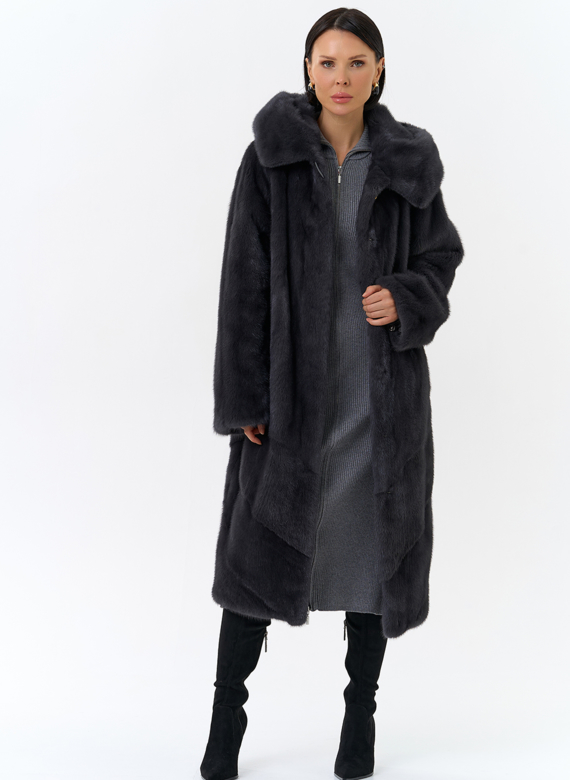Женская шуба из норки силуэта баллон с капюшоном