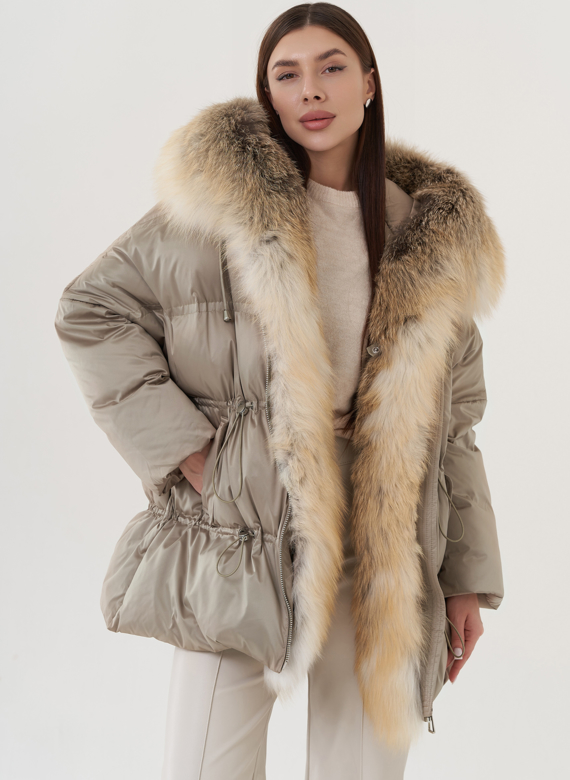 Пуховик женский с капюшоном 