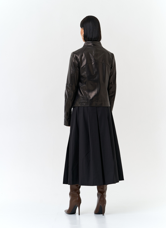 Женская куртка из натуральной кожи