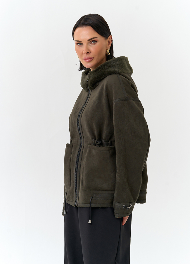 Женская дубленка из эко замши с капюшоном модель № 32585 универмаг малина