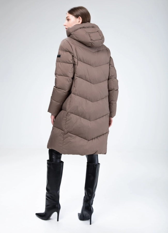 Женский пуховик с капюшоном  модель № 25807 в рассрочку