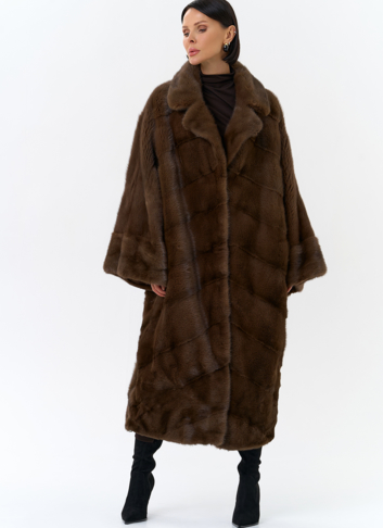 Шуба оверсайз с английским воротником