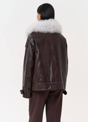 Короткий пуховик из натуральной кожи